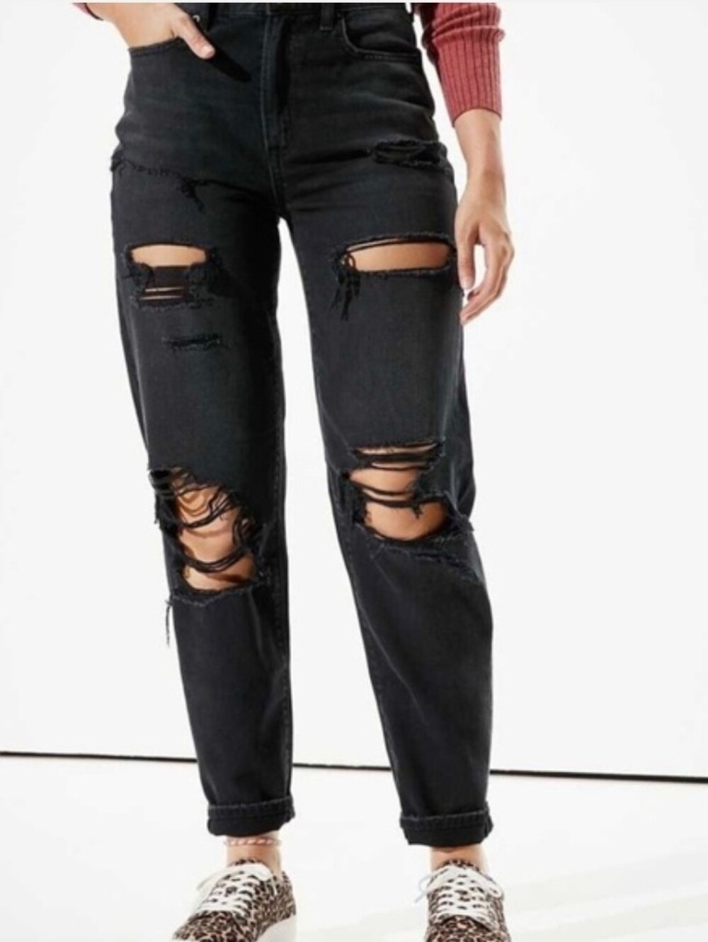 American Eagle 18 Distressed Mom Jean Black High Rise